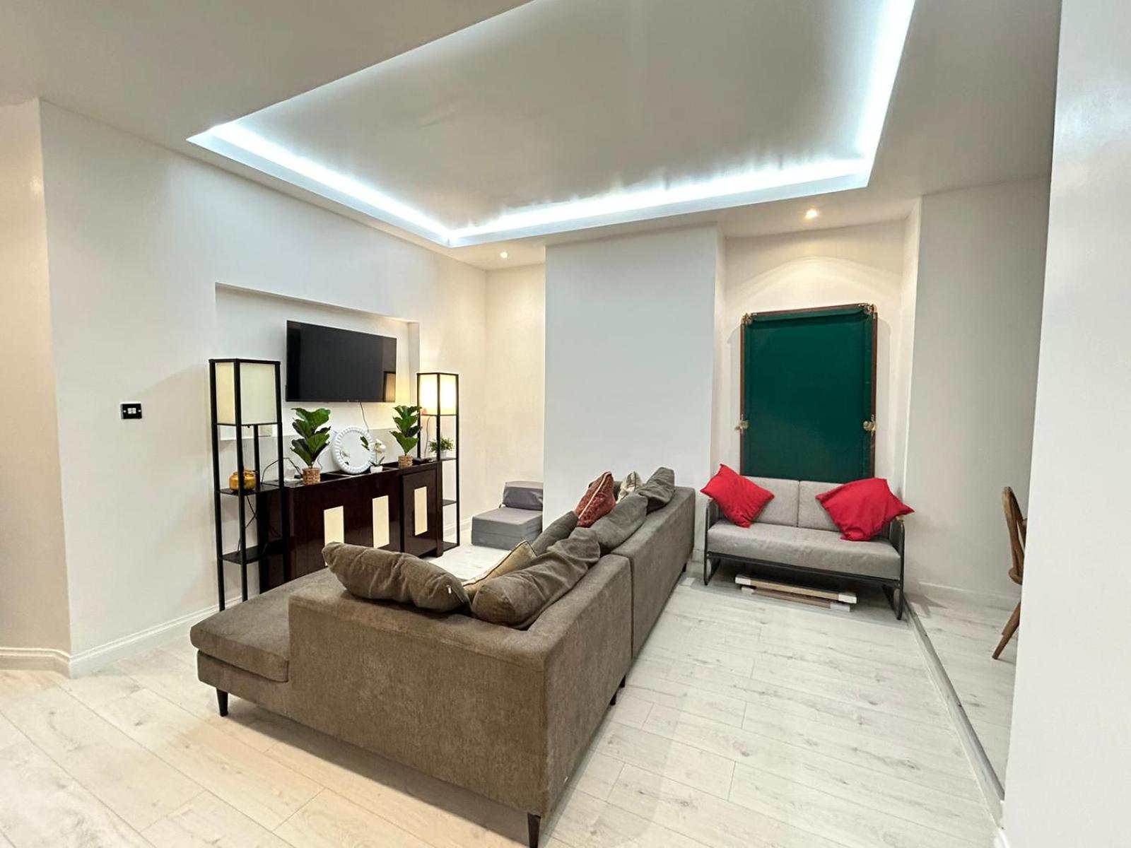 2 Bedroom Flat Wembley *